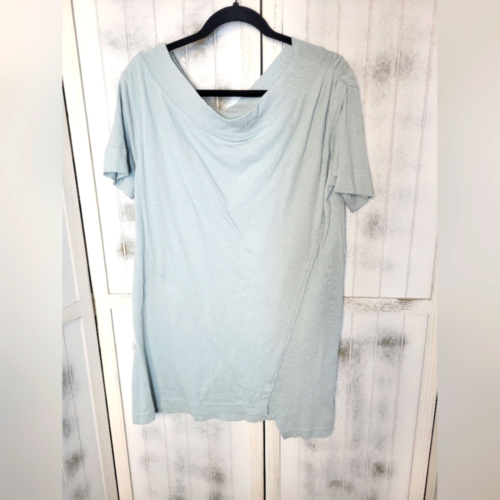 Nwot FREE PEPLE BEACH TUNIC TOP. Wide Neck Extra Small